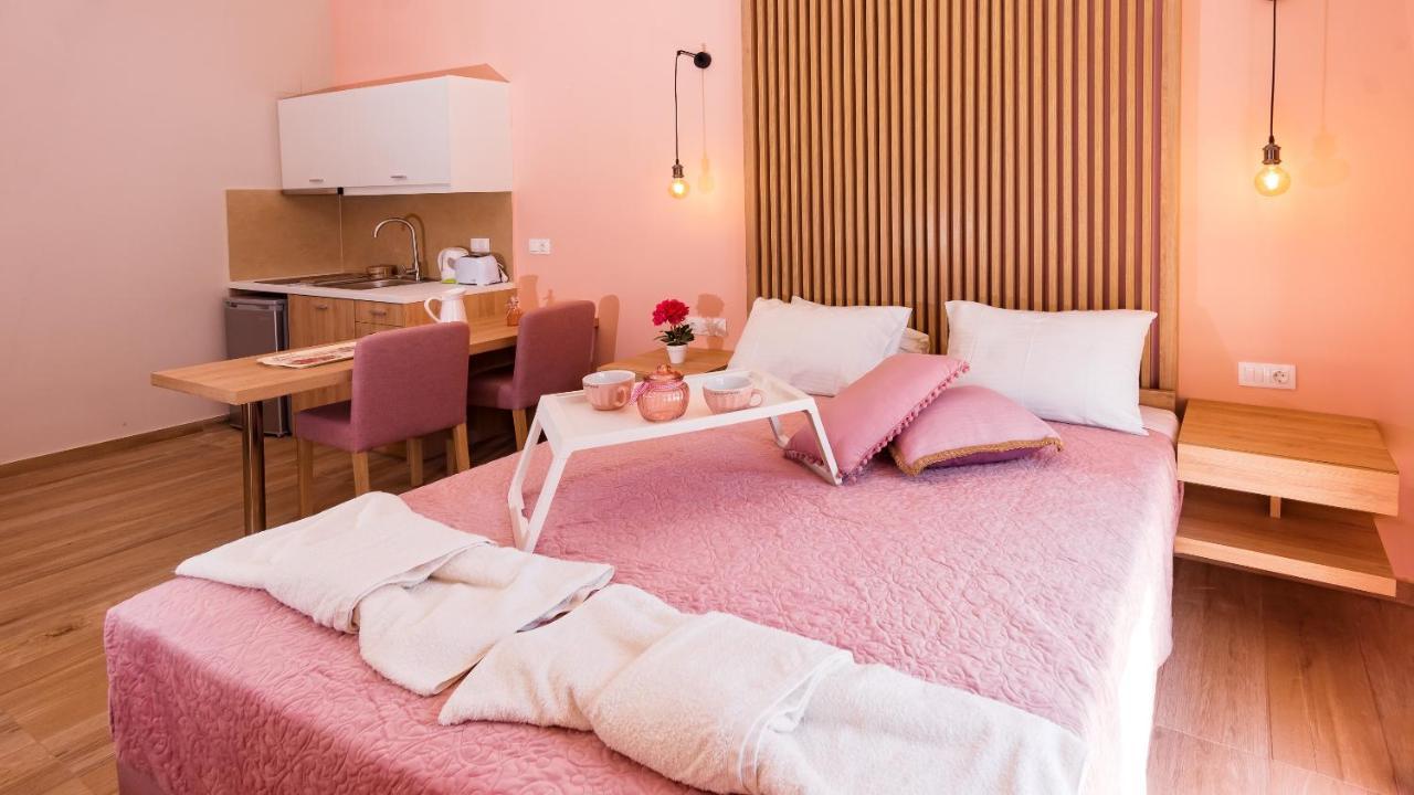 Goudelis Aparthotel